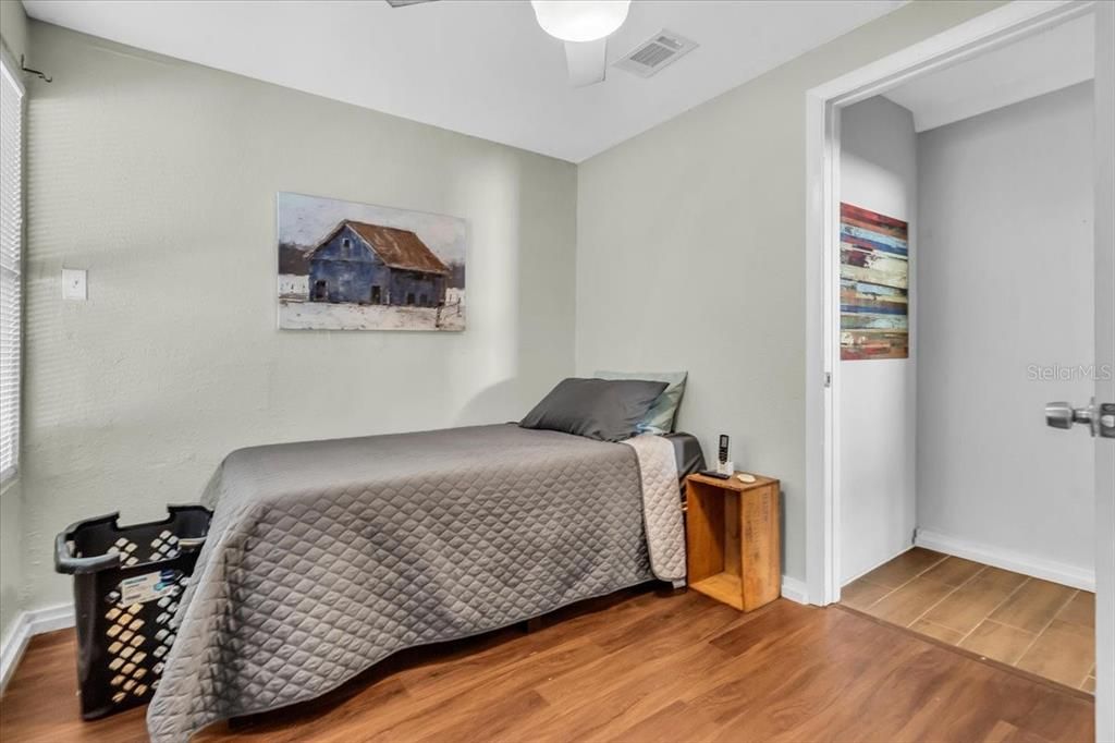 For Sale: $419,000 (4 beds, 2 baths, 1891 Square Feet)