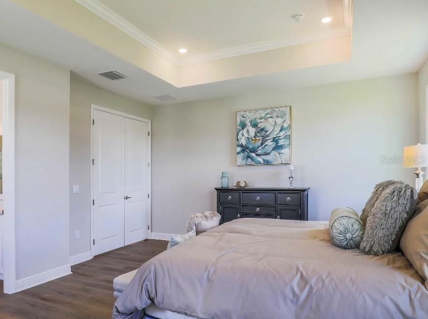 Active With Contract: $509,900 (4 beds, 3 baths, 2519 Square Feet)