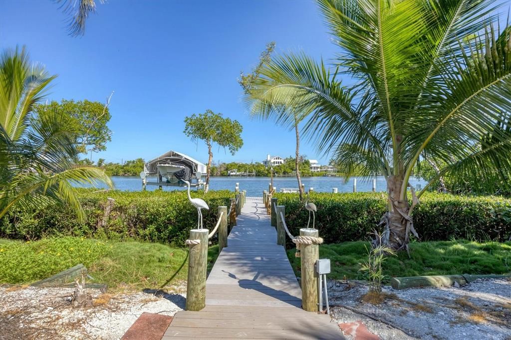 For Sale: $1,149,000 (3 beds, 2 baths, 1816 Square Feet)