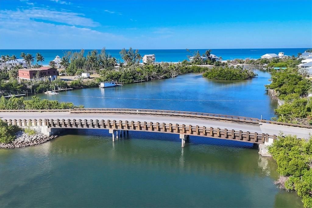 For Sale: $1,149,000 (3 beds, 2 baths, 1816 Square Feet)