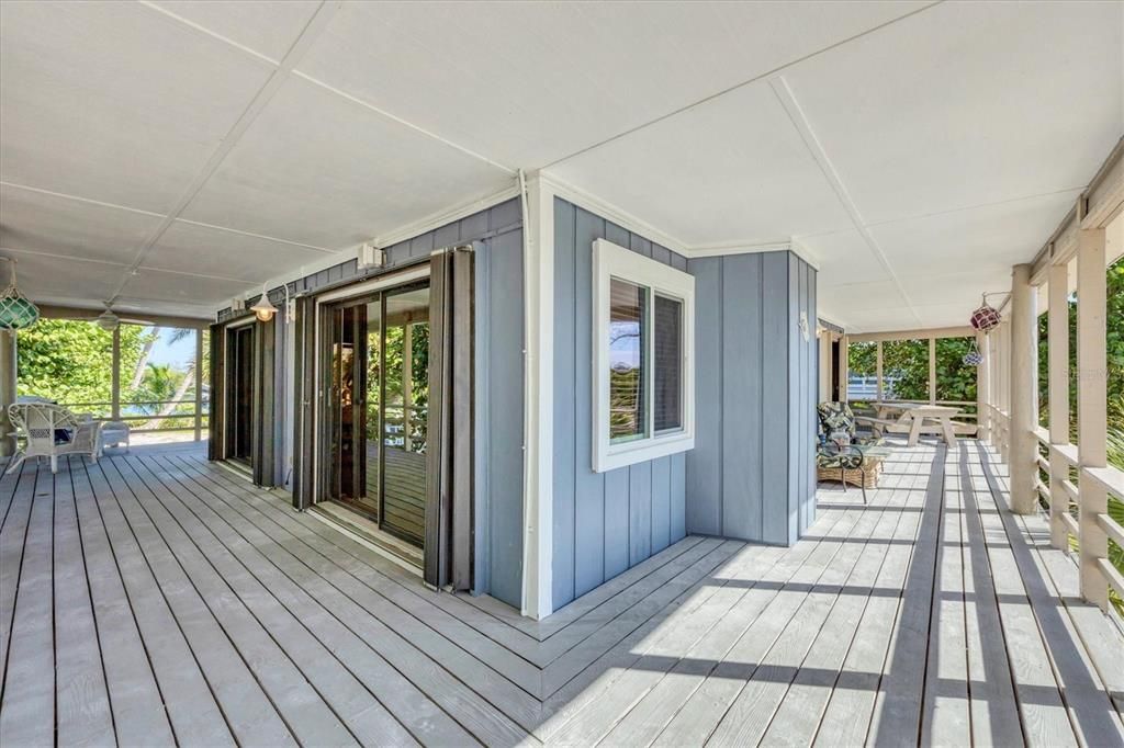 For Sale: $1,149,000 (3 beds, 2 baths, 1816 Square Feet)