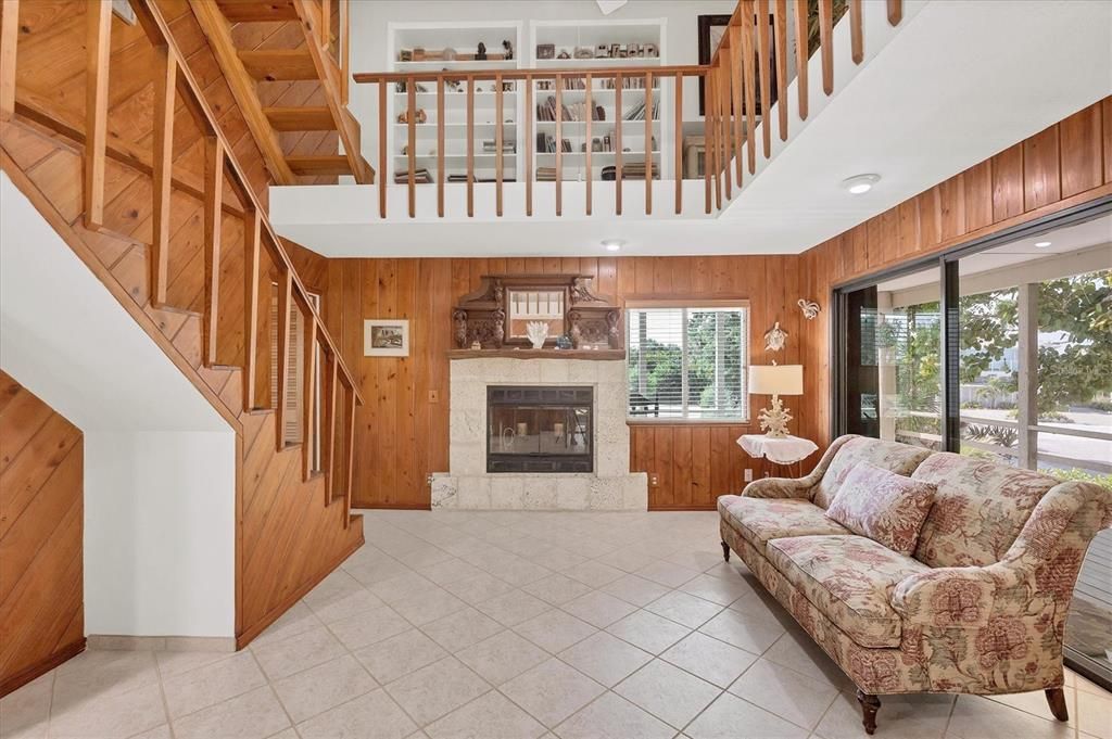 For Sale: $1,149,000 (3 beds, 2 baths, 1816 Square Feet)