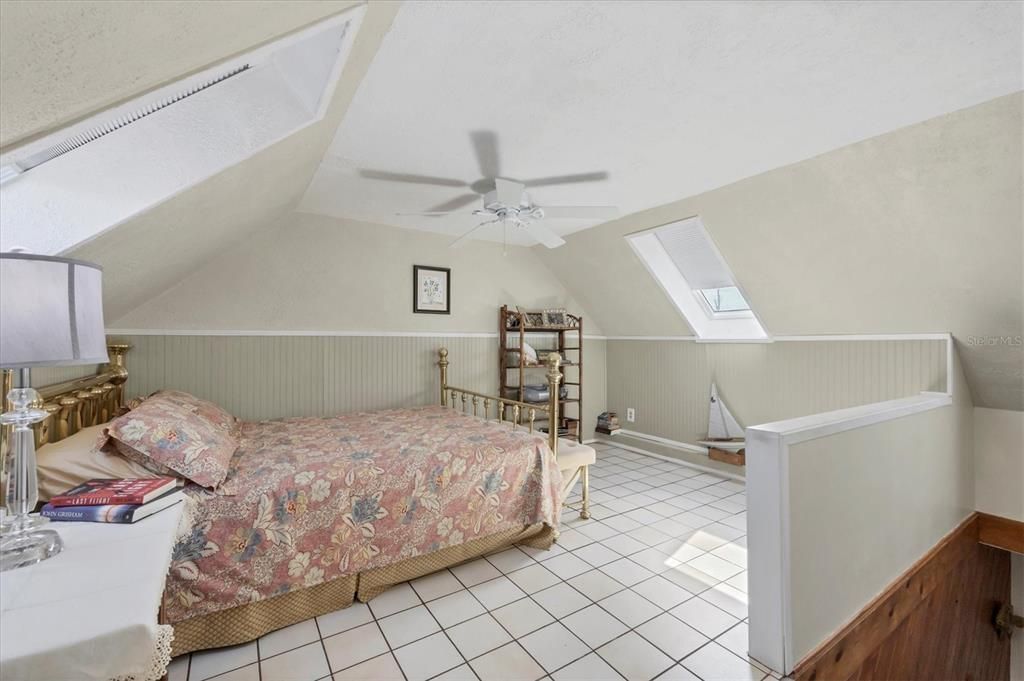 For Sale: $1,149,000 (3 beds, 2 baths, 1816 Square Feet)