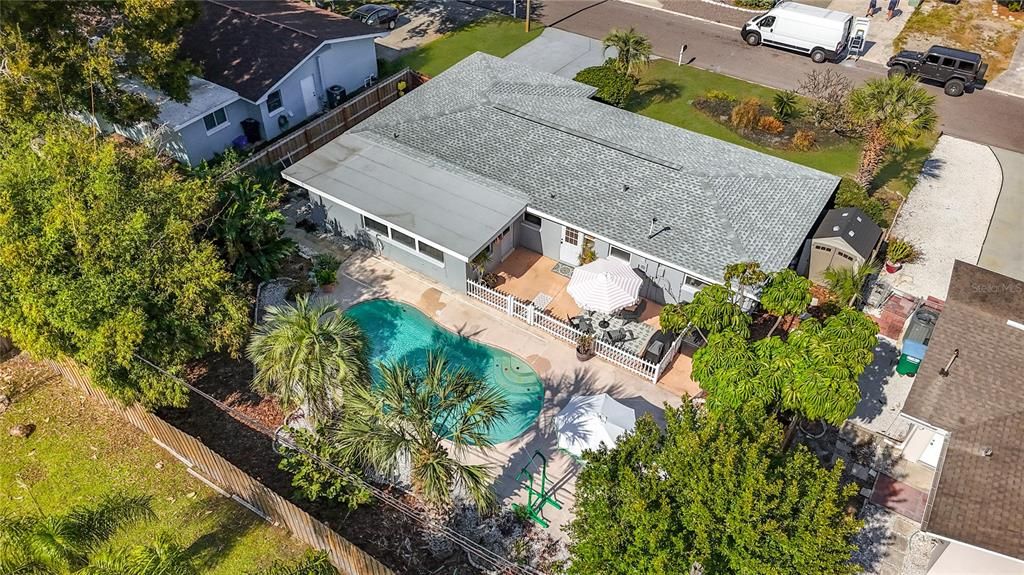 Active With Contract: $499,900 (3 beds, 2 baths, 1272 Square Feet)