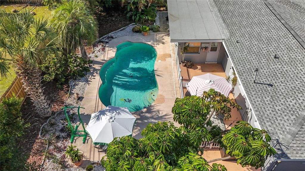 Active With Contract: $499,900 (3 beds, 2 baths, 1272 Square Feet)