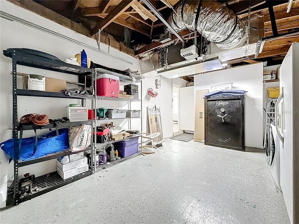 Active With Contract: $499,900 (3 beds, 2 baths, 1272 Square Feet)