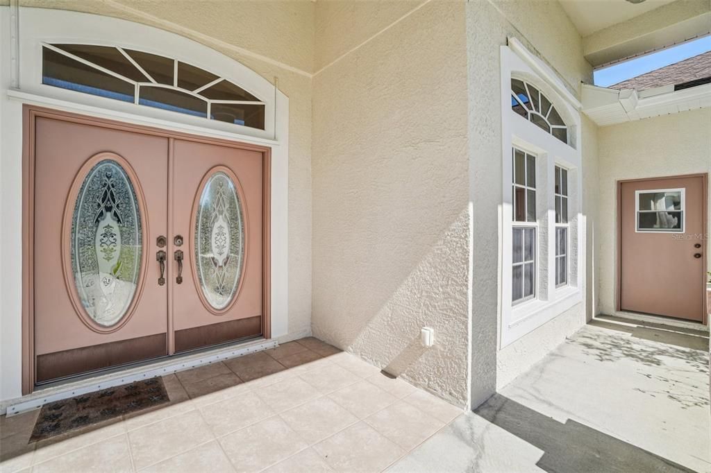 For Sale: $800,000 (3 beds, 3 baths, 2985 Square Feet)