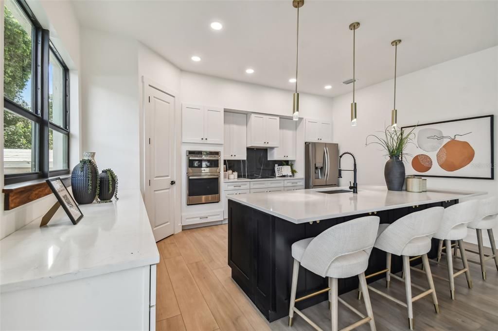 For Rent: $8,900 (5 beds, 4 baths, 3000 Square Feet)