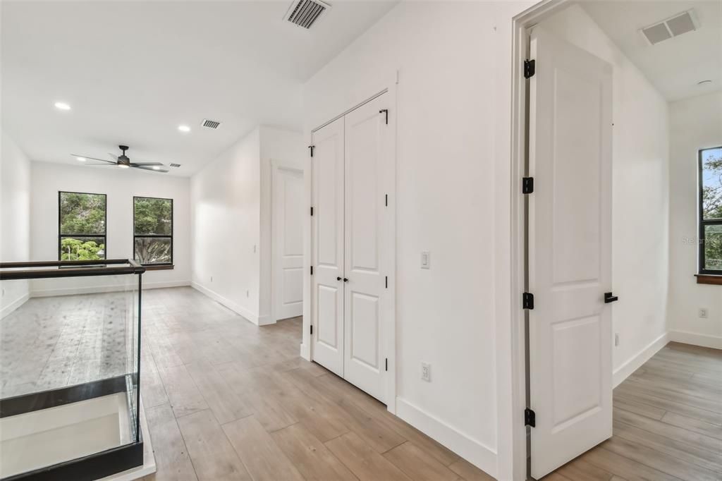 For Rent: $8,900 (5 beds, 4 baths, 3000 Square Feet)