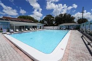 For Sale: $149,000 (2 beds, 1 baths, 768 Square Feet)