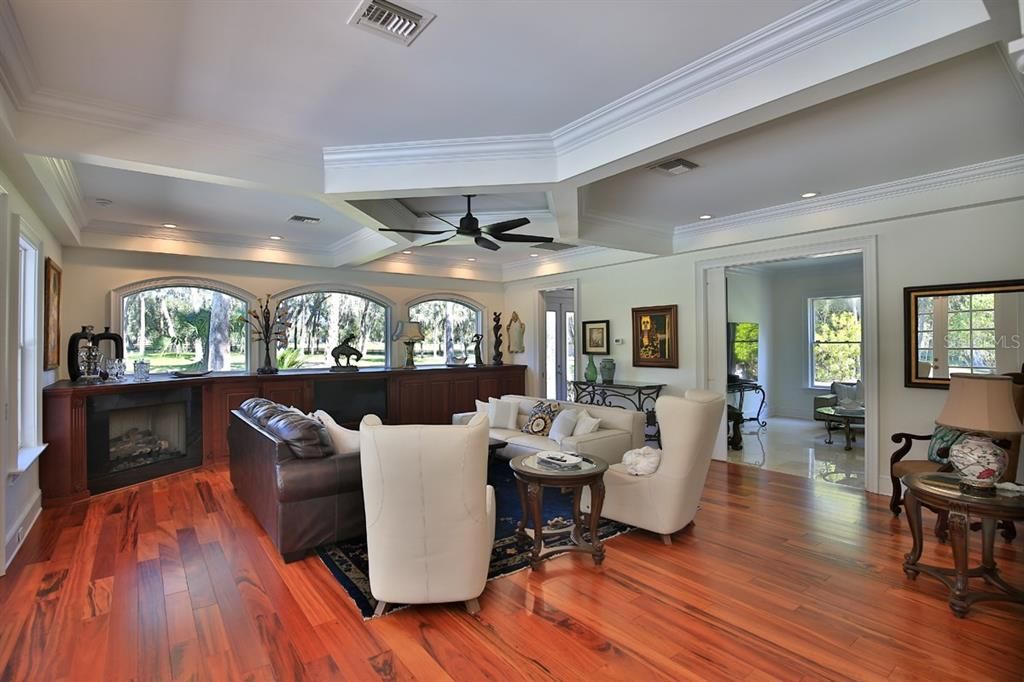 En Venta: $2,850,000 (4 camas, 4 baños, 5668 Pies cuadrados)