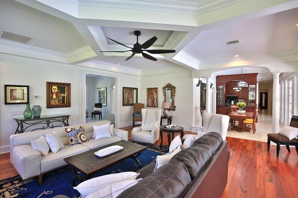 En Venta: $2,850,000 (4 camas, 4 baños, 5668 Pies cuadrados)