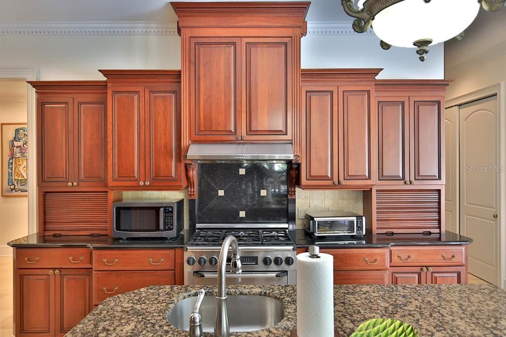 En Venta: $2,850,000 (4 camas, 4 baños, 5668 Pies cuadrados)