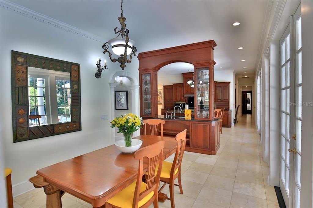 En Venta: $2,850,000 (4 camas, 4 baños, 5668 Pies cuadrados)