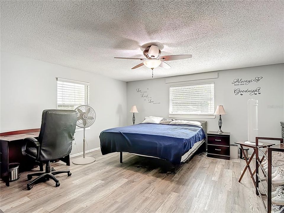 En Venta: $247,500 (2 camas, 1 baños, 1201 Pies cuadrados)