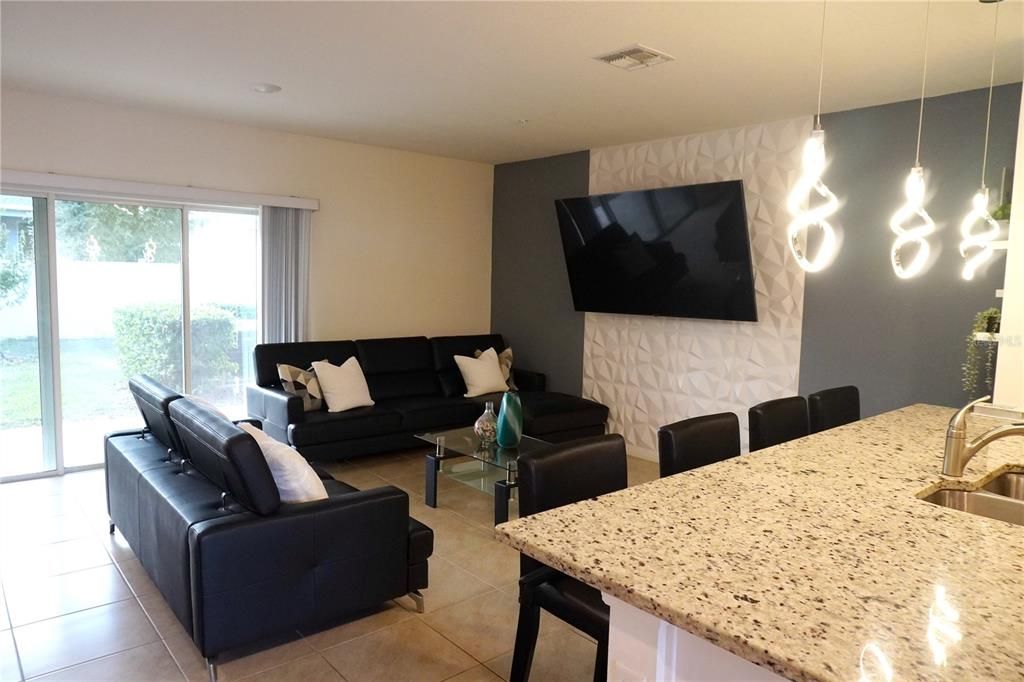 For Sale: $375,000 (3 beds, 2 baths, 1530 Square Feet)