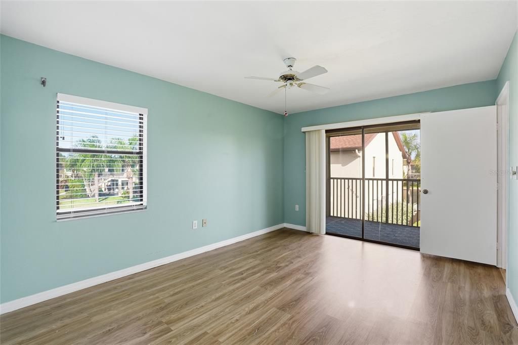 待售: $200,000 (3 贝兹, 2 浴室, 1062 平方英尺)