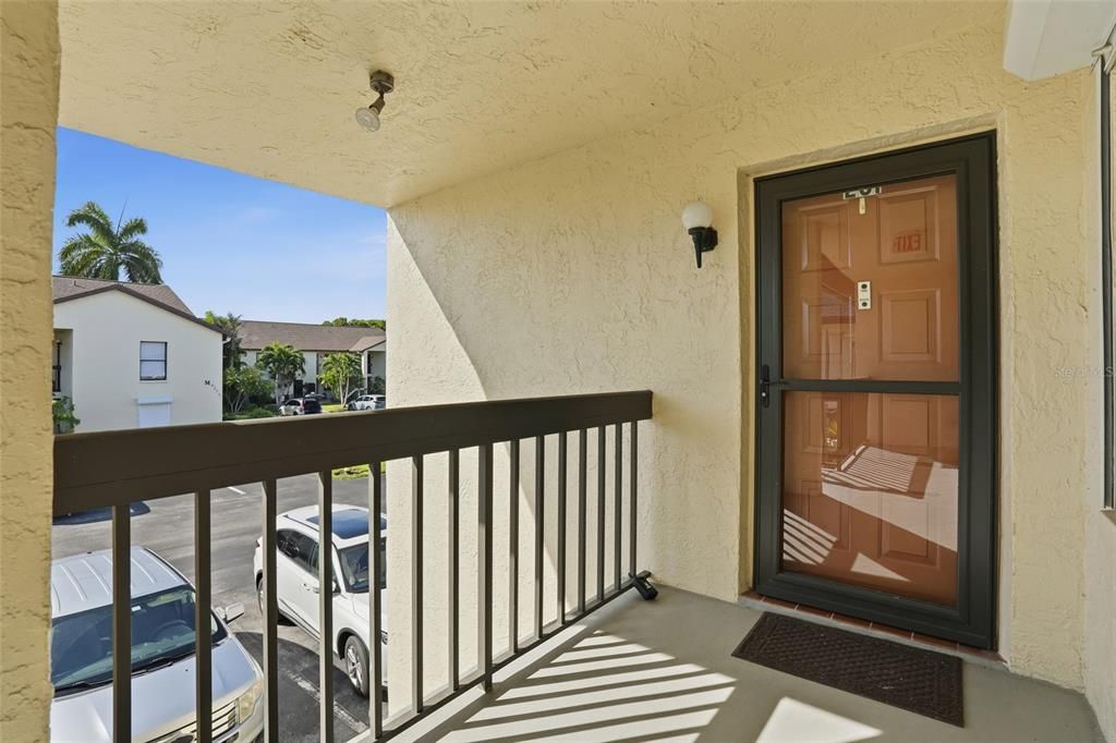 待售: $200,000 (3 贝兹, 2 浴室, 1062 平方英尺)