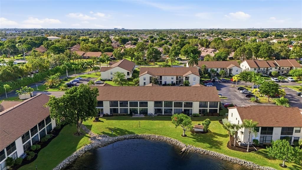 待售: $200,000 (3 贝兹, 2 浴室, 1062 平方英尺)