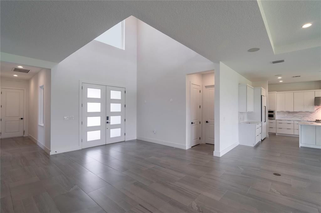 For Rent: $7,800 (4 beds, 4 baths, 4495 Square Feet)