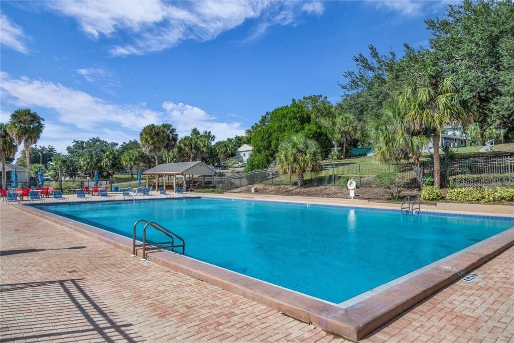 En Venta: $204,900 (2 camas, 2 baños, 720 Pies cuadrados)