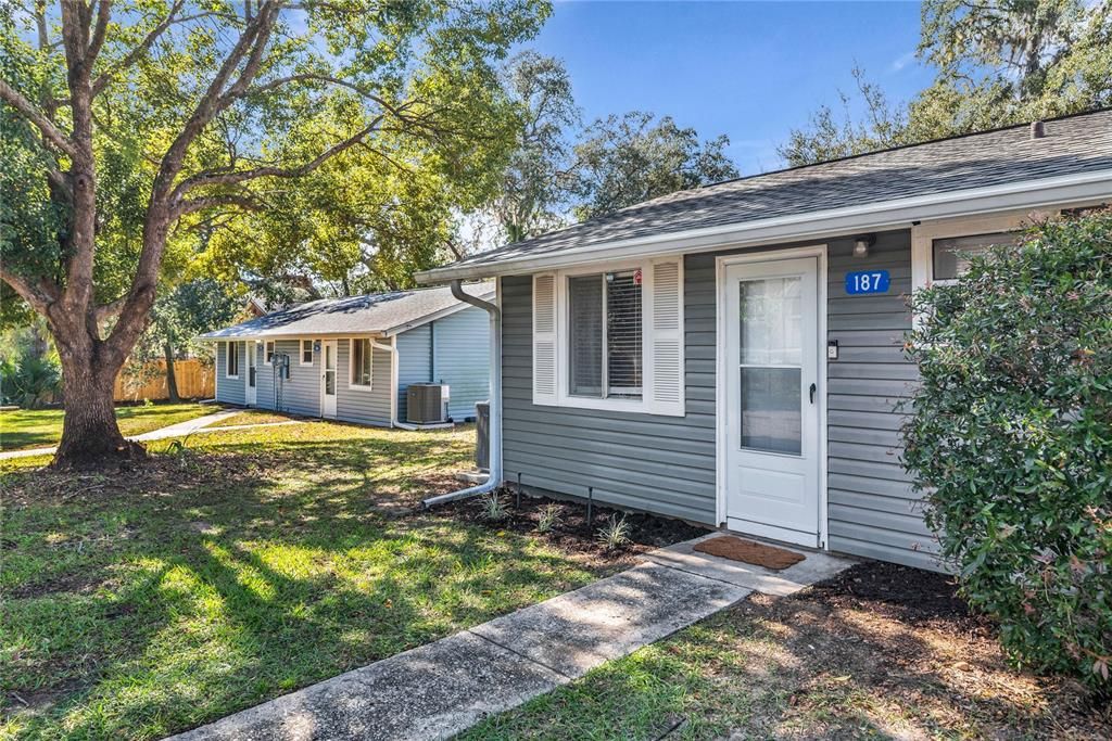 En Venta: $204,900 (2 camas, 2 baños, 720 Pies cuadrados)