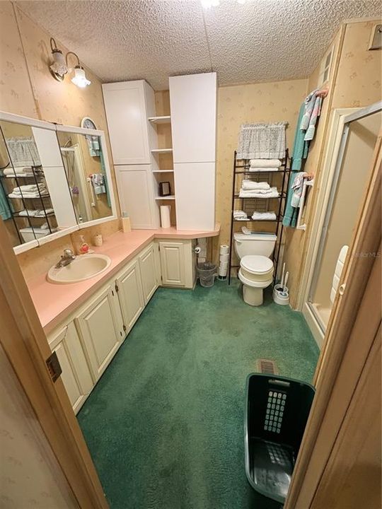 待售: $137,000 (2 贝兹, 2 浴室, 994 平方英尺)