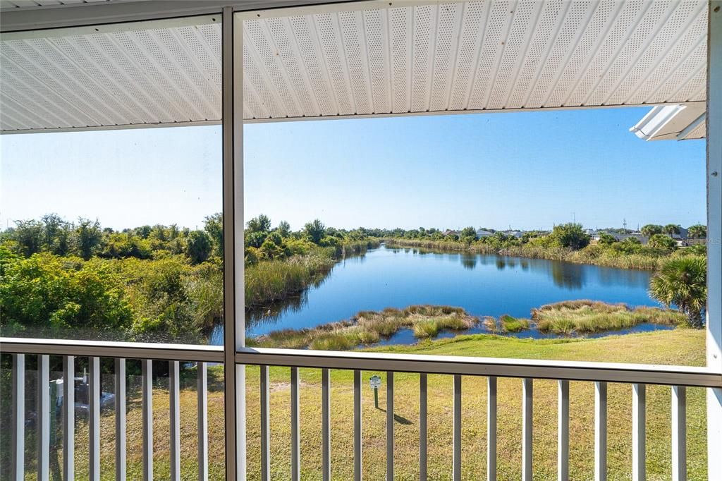 待售: $235,000 (2 贝兹, 2 浴室, 1230 平方英尺)