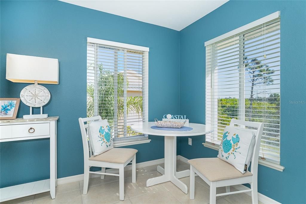 待售: $235,000 (2 贝兹, 2 浴室, 1230 平方英尺)