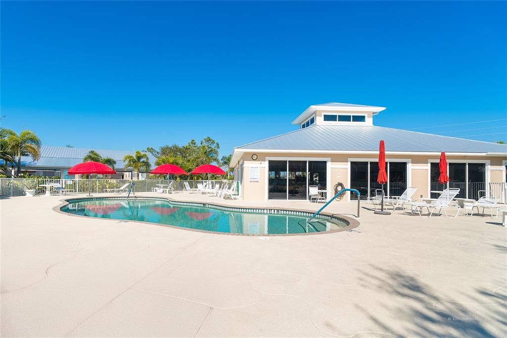 待售: $235,000 (2 贝兹, 2 浴室, 1230 平方英尺)