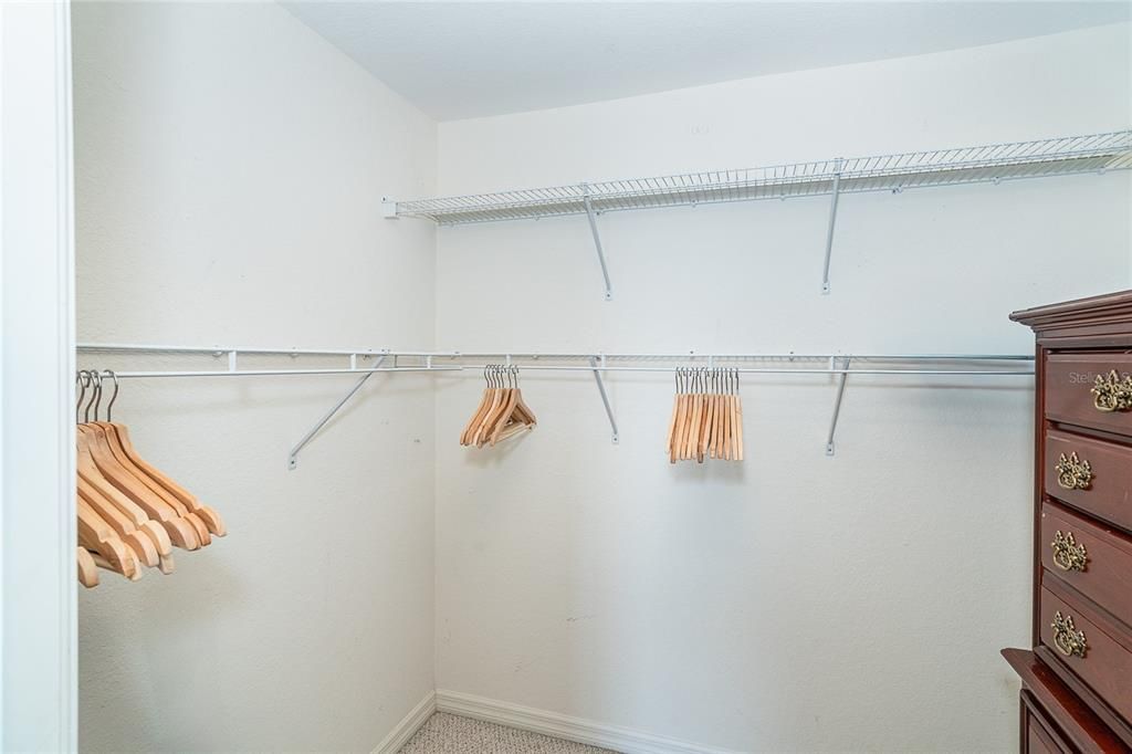 待售: $235,000 (2 贝兹, 2 浴室, 1230 平方英尺)