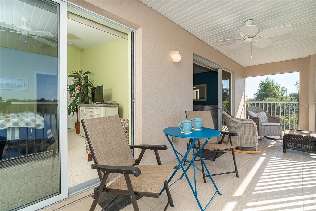 待售: $235,000 (2 贝兹, 2 浴室, 1230 平方英尺)