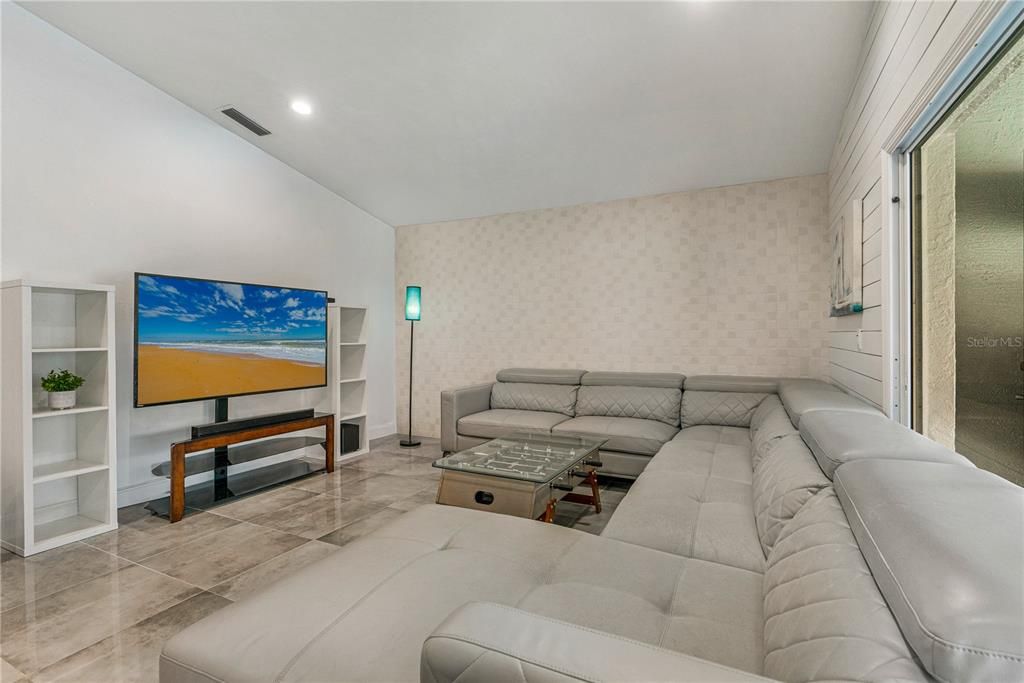 На продажу: $549,000 (4 спален, 2 ванн, 2627 Квадратных фут)