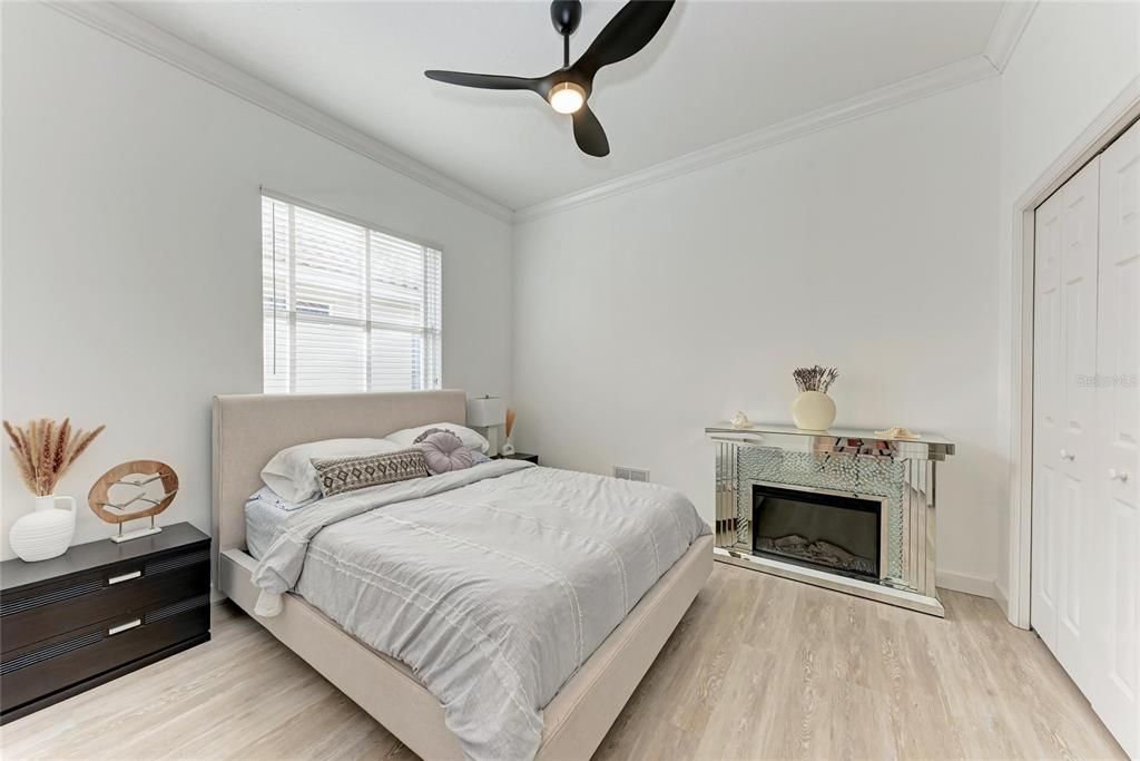 出租: $4,500 (3 贝兹, 2 浴室, 1885 平方英尺)