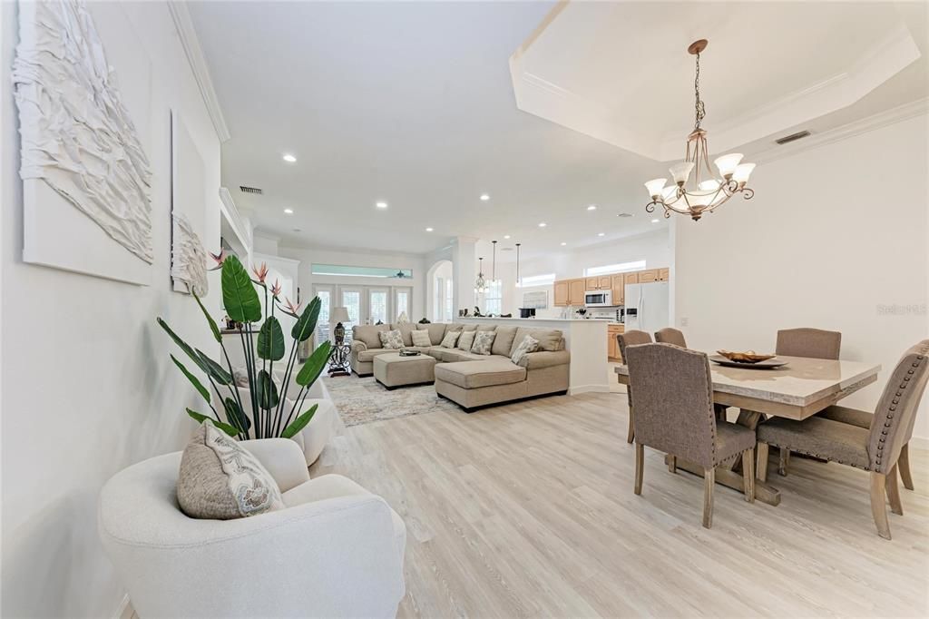 出租: $4,500 (3 贝兹, 2 浴室, 1885 平方英尺)