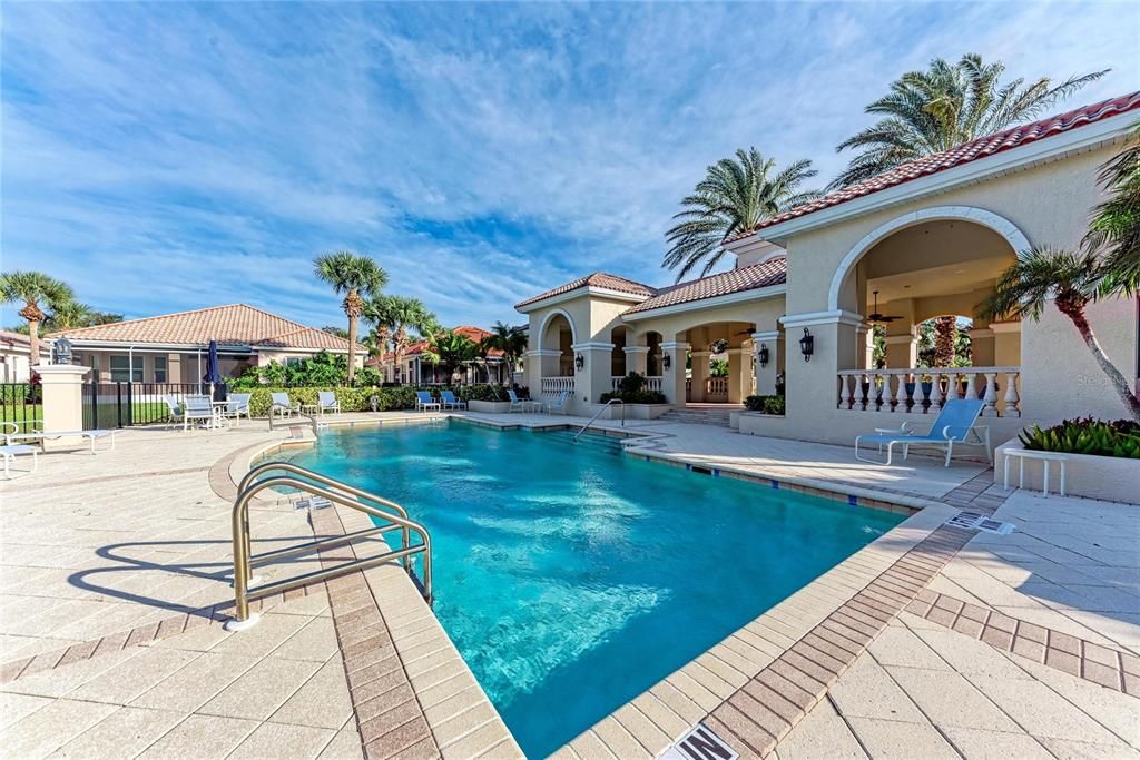 出租: $4,500 (3 贝兹, 2 浴室, 1885 平方英尺)