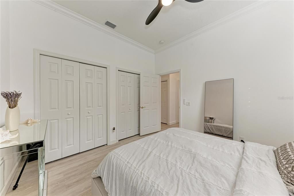 出租: $4,500 (3 贝兹, 2 浴室, 1885 平方英尺)