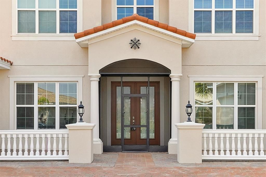 En Venta: $945,000 (7 camas, 5 baños, 5334 Pies cuadrados)