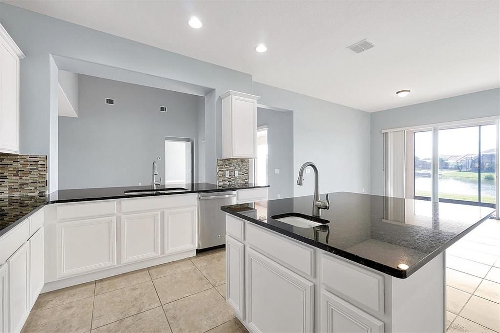 En Venta: $945,000 (7 camas, 5 baños, 5334 Pies cuadrados)