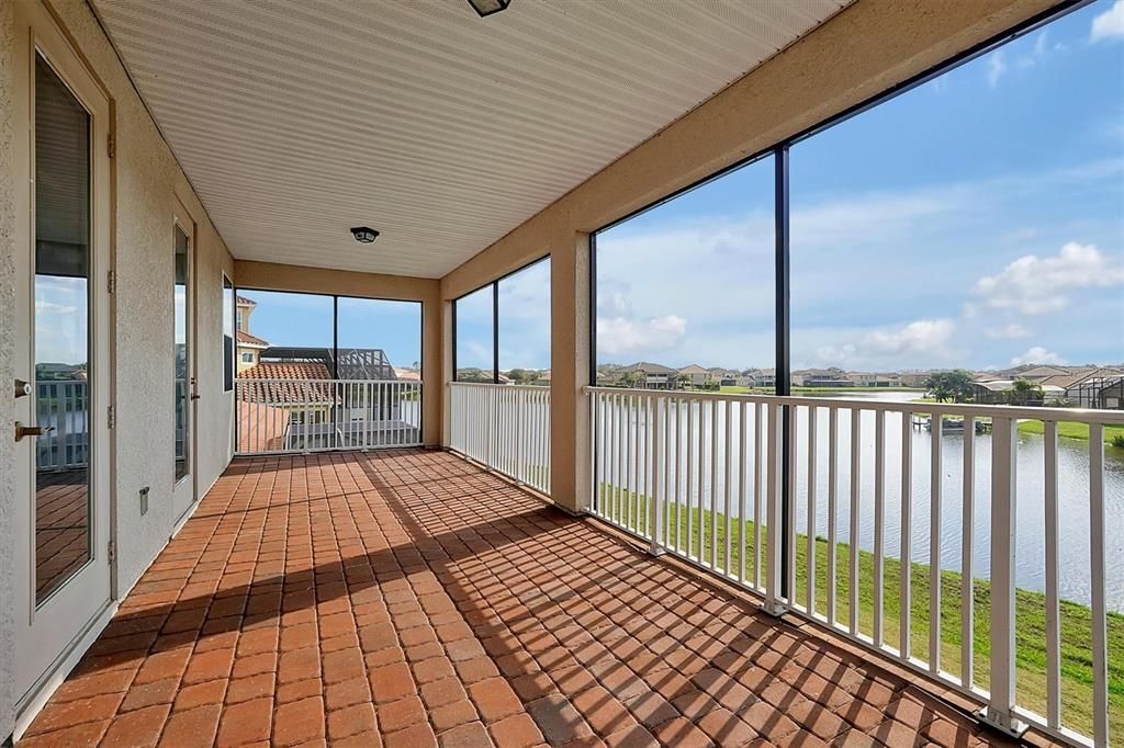 En Venta: $945,000 (7 camas, 5 baños, 5334 Pies cuadrados)