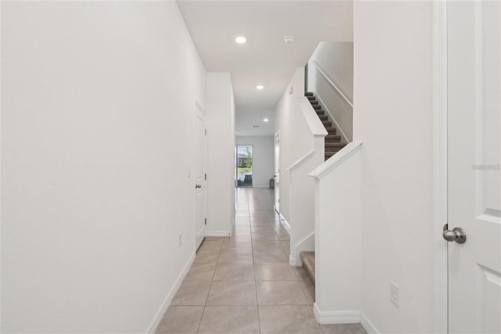 For Rent: $2,300 (3 beds, 2 baths, 1802 Square Feet)