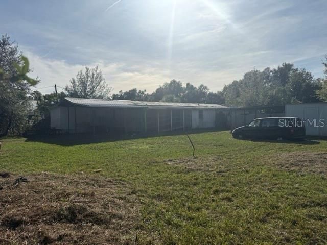 For Sale: $169,900 (2 beds, 1 baths, 924 Square Feet)