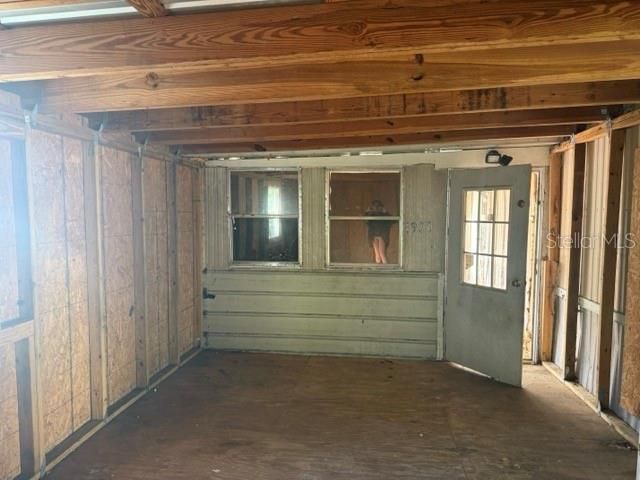 For Sale: $169,900 (2 beds, 1 baths, 924 Square Feet)