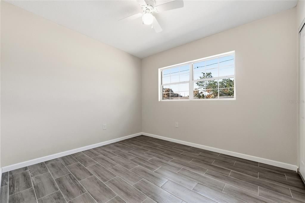 待售: $250,000 (3 贝兹, 1 浴室, 1204 平方英尺)