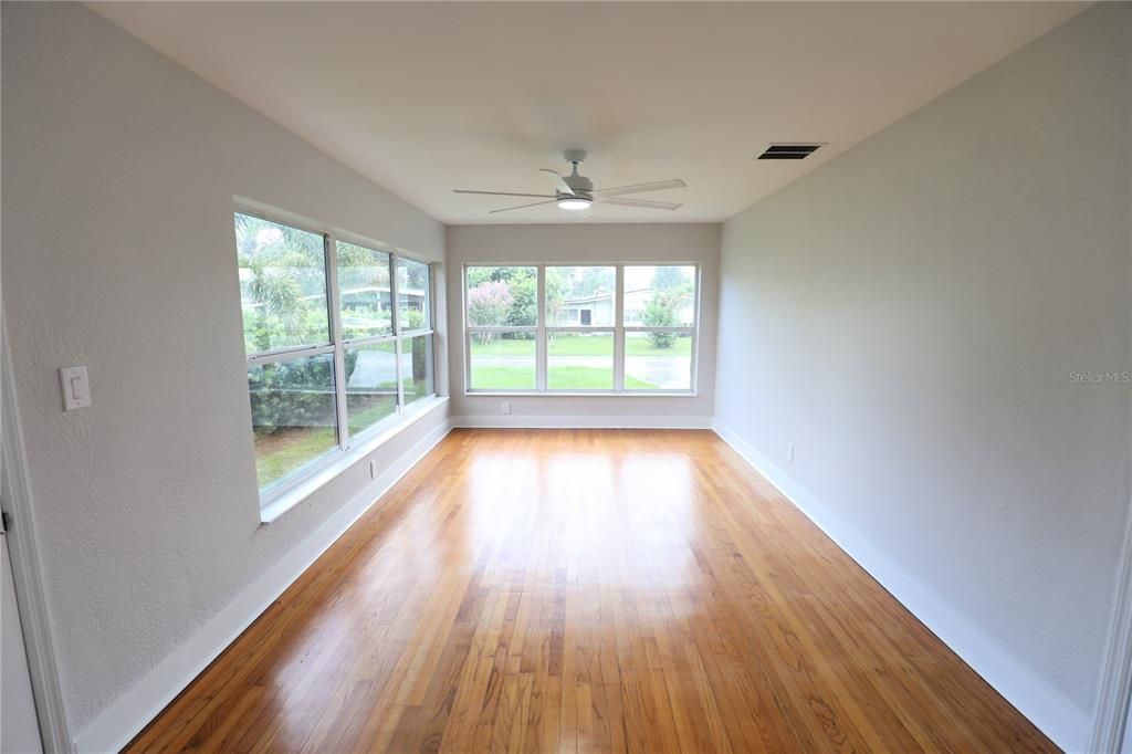 出租: $2,950 (3 贝兹, 2 浴室, 1360 平方英尺)