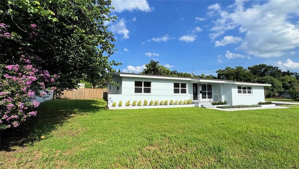 出租: $2,950 (3 贝兹, 2 浴室, 1360 平方英尺)