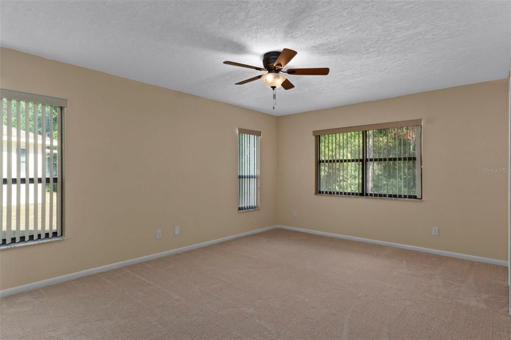 На продажу: $297,500 (2 спален, 2 ванн, 1528 Квадратных фут)