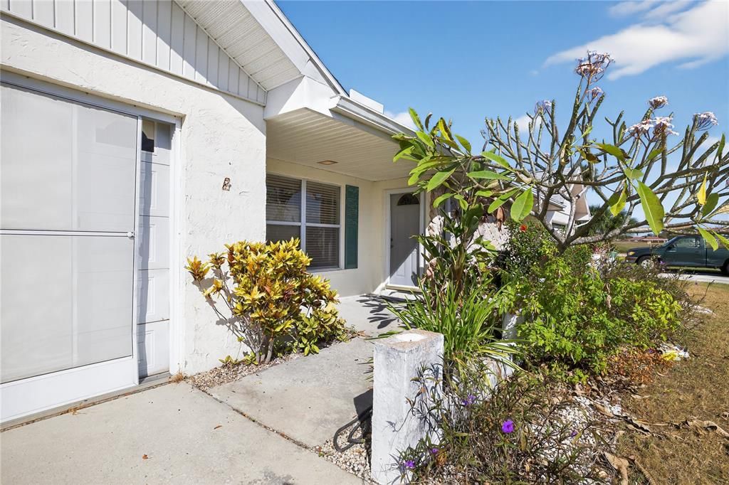 For Sale: $175,000 (2 beds, 2 baths, 1516 Square Feet)