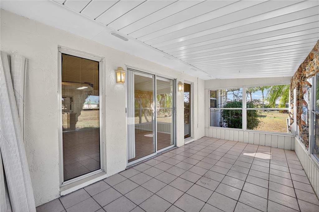 For Sale: $175,000 (2 beds, 2 baths, 1516 Square Feet)