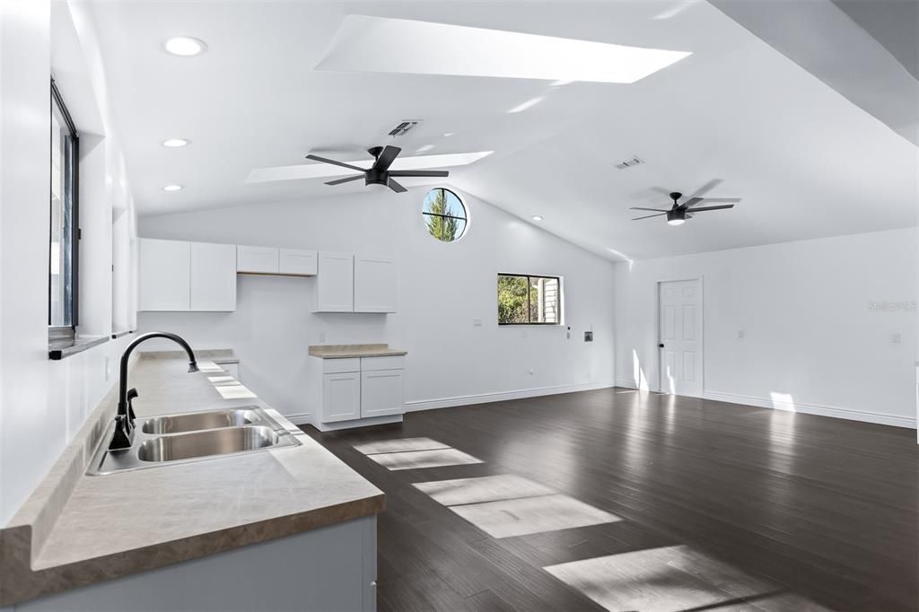 Active With Contract: $575,000 (3 beds, 2 baths, 2879 Square Feet)